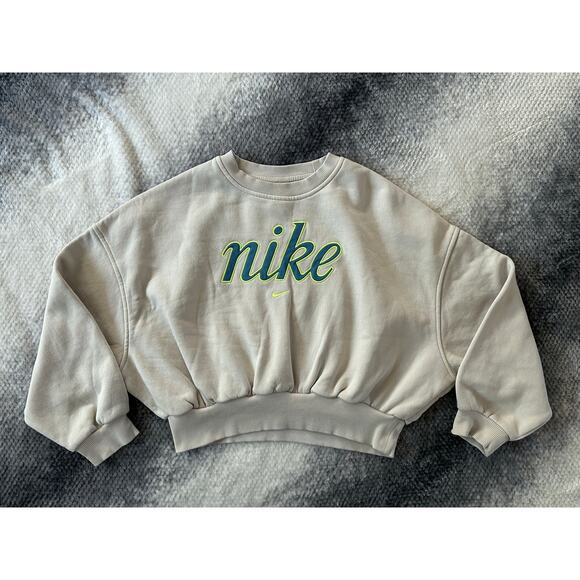 Nike Other - Nike Sportswear Club Fleece Girl's Boxy Crewneck Sweatshirt Size Small Sporty